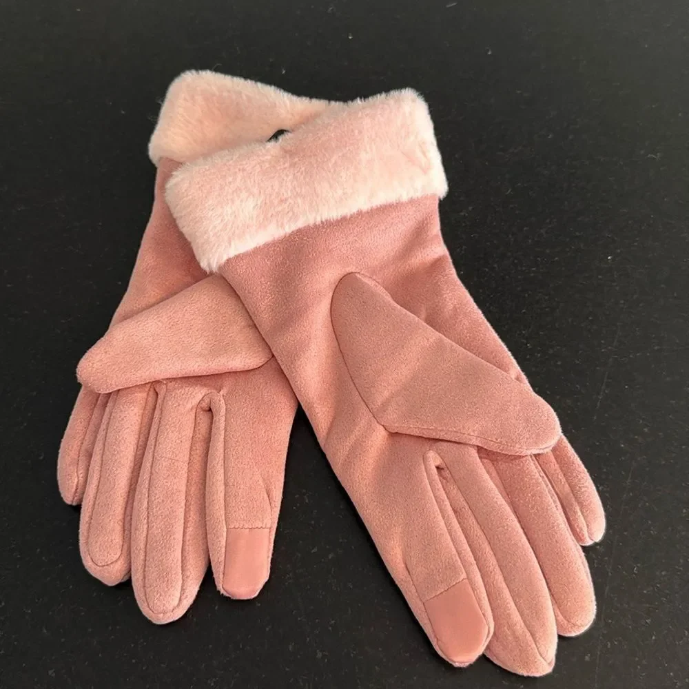 Pink Warm Winter Touchscreen Gloves - Faux Suede & Faux Fur